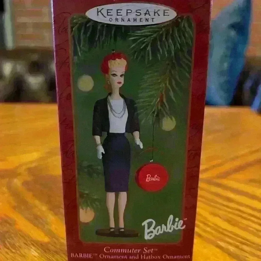 Hallmark 2000 Commuter Set Hatbox 2 PC BARBIE CHRISTMAS Keepsake Ornament